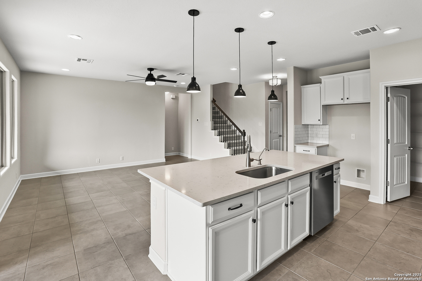 377 Kilmarnock Boerne TX 78015