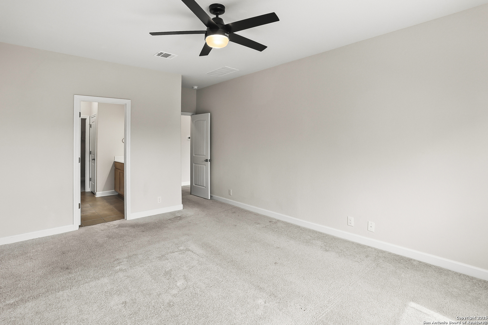 377 Kilmarnock Boerne TX 78015