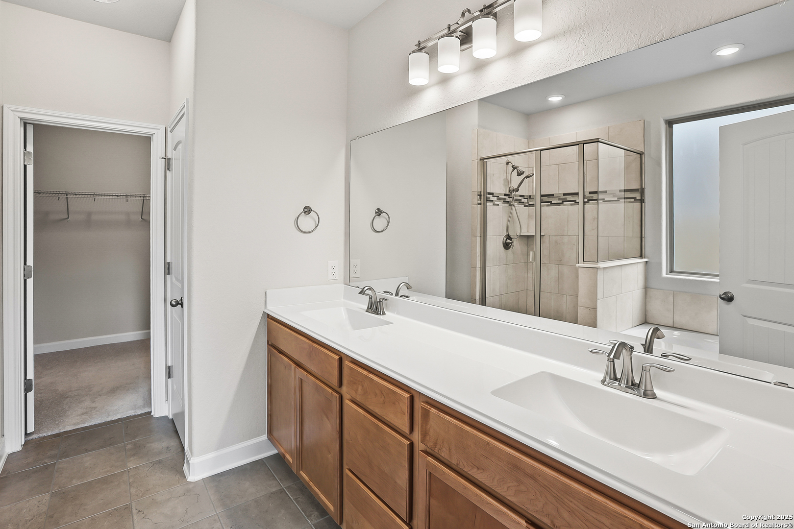 377 Kilmarnock Boerne TX 78015