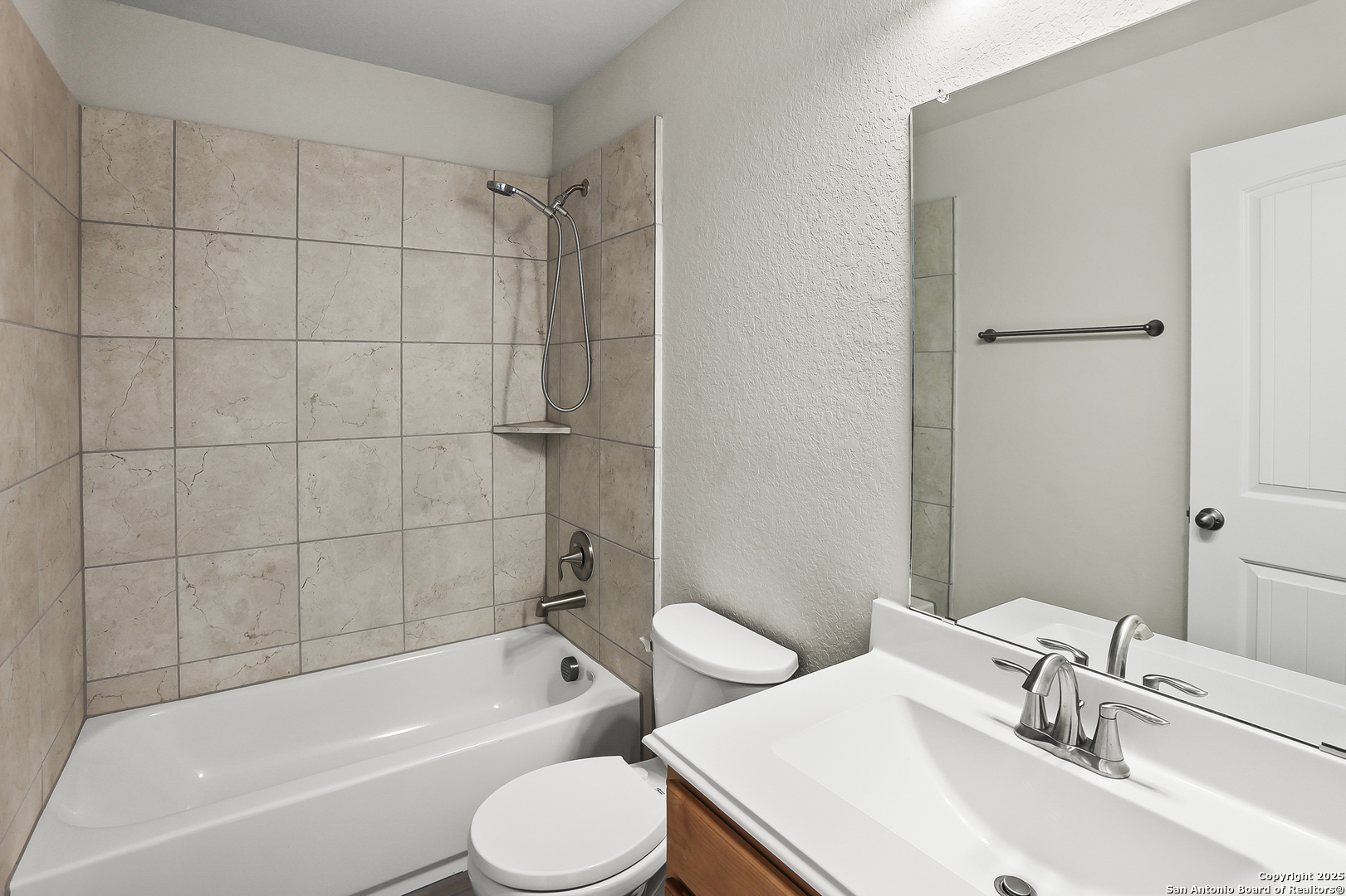 377 Kilmarnock Boerne TX 78015