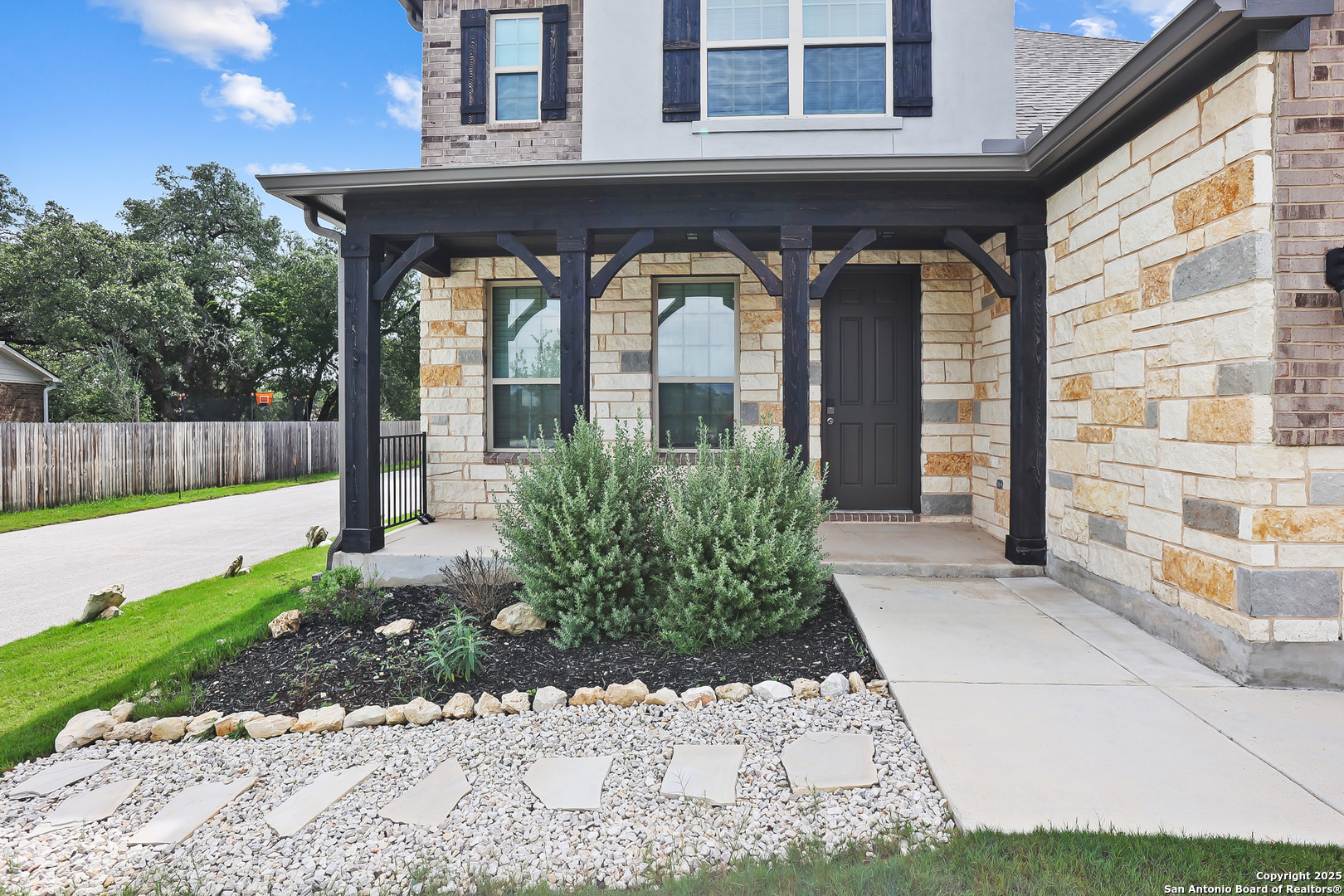 377 Kilmarnock Boerne TX 78015