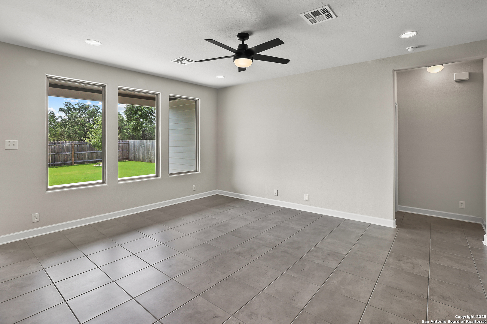 377 Kilmarnock Boerne TX 78015