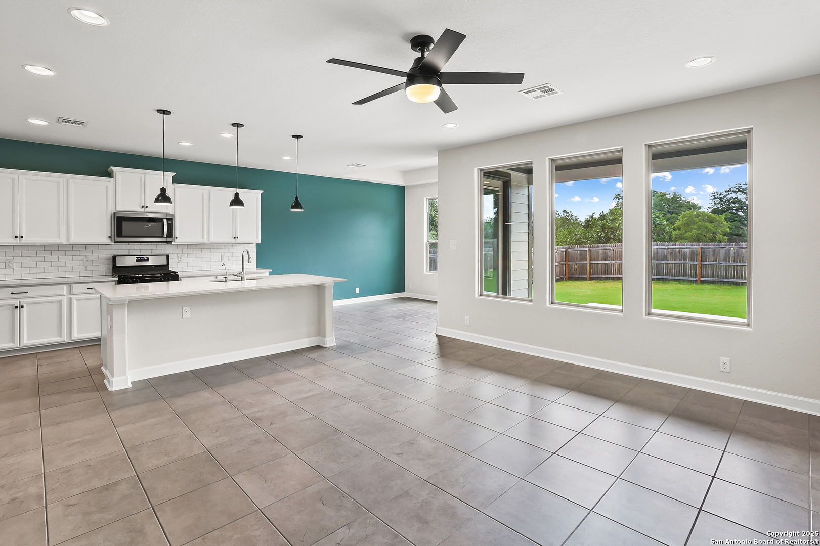 377 Kilmarnock Boerne TX 78015