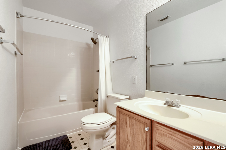11208 Forest Pass Live Oak TX 78233