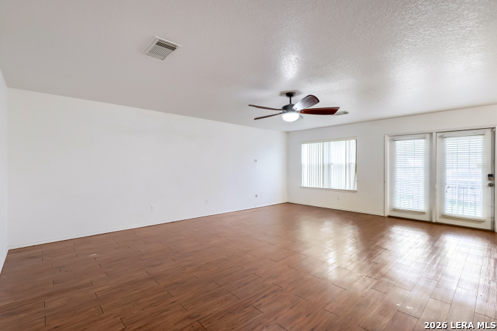 11208 Forest Pass Live Oak TX 78233