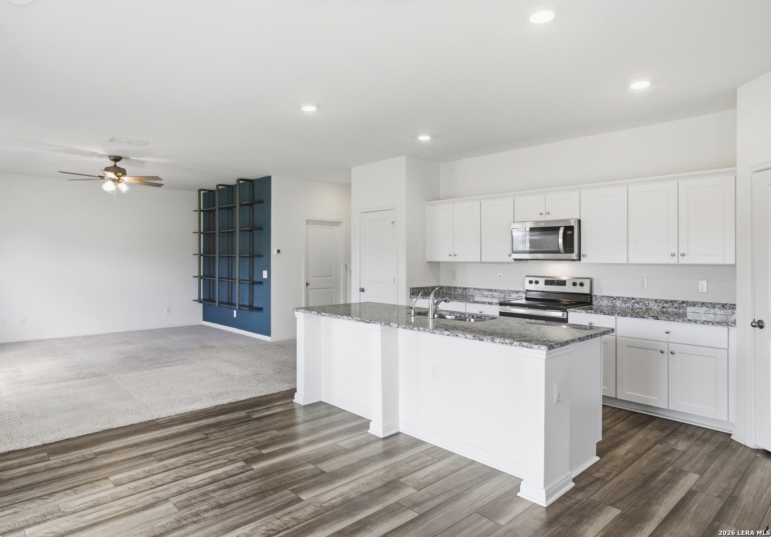 6016 Pearl Meadow Converse TX 78109