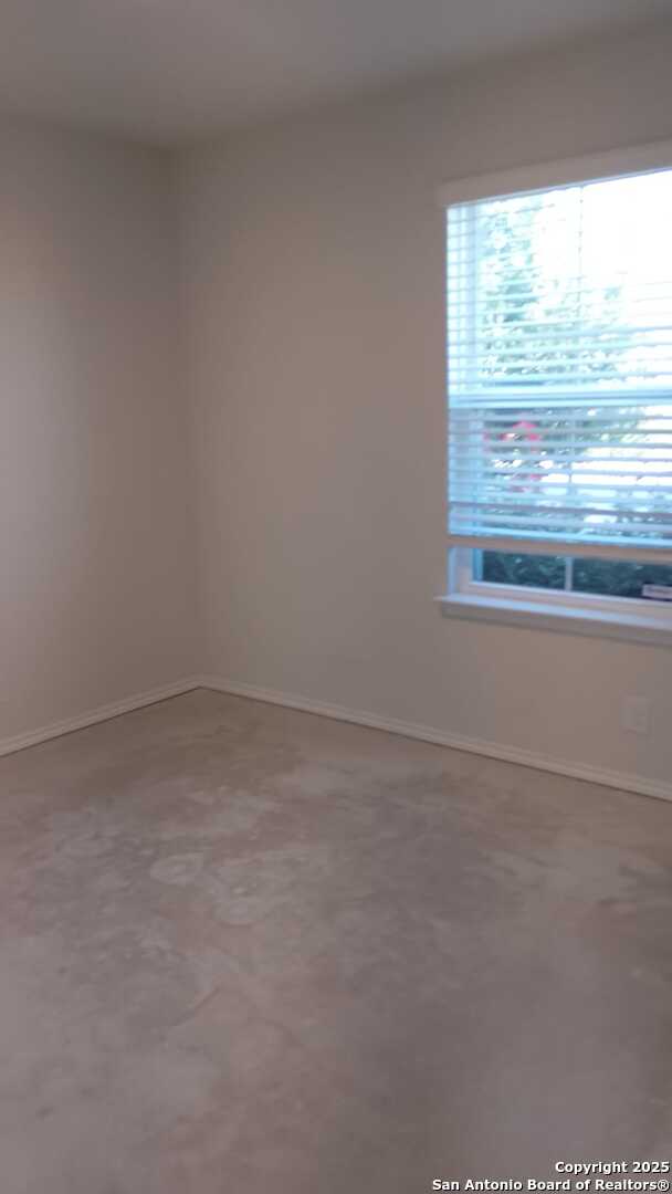 5935 Kendall Cove San Antonio TX 78244