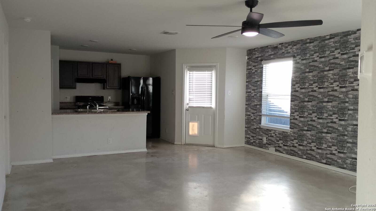5935 Kendall Cove San Antonio TX 78244