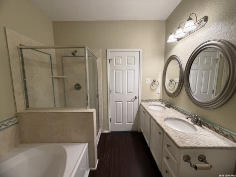13104 Brook Arbor San Antonio TX 78232