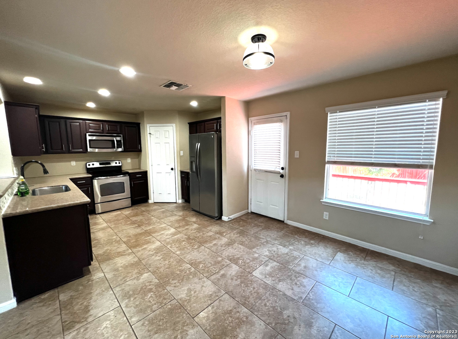 10707 Bayhill Den San Antonio TX 78245