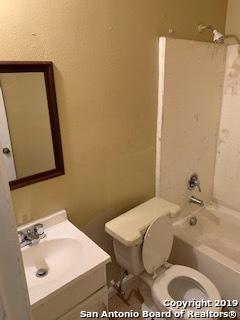7611 Windsor Oaks San Antonio TX 78239