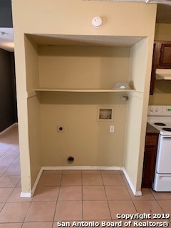 7611 Windsor Oaks San Antonio TX 78239
