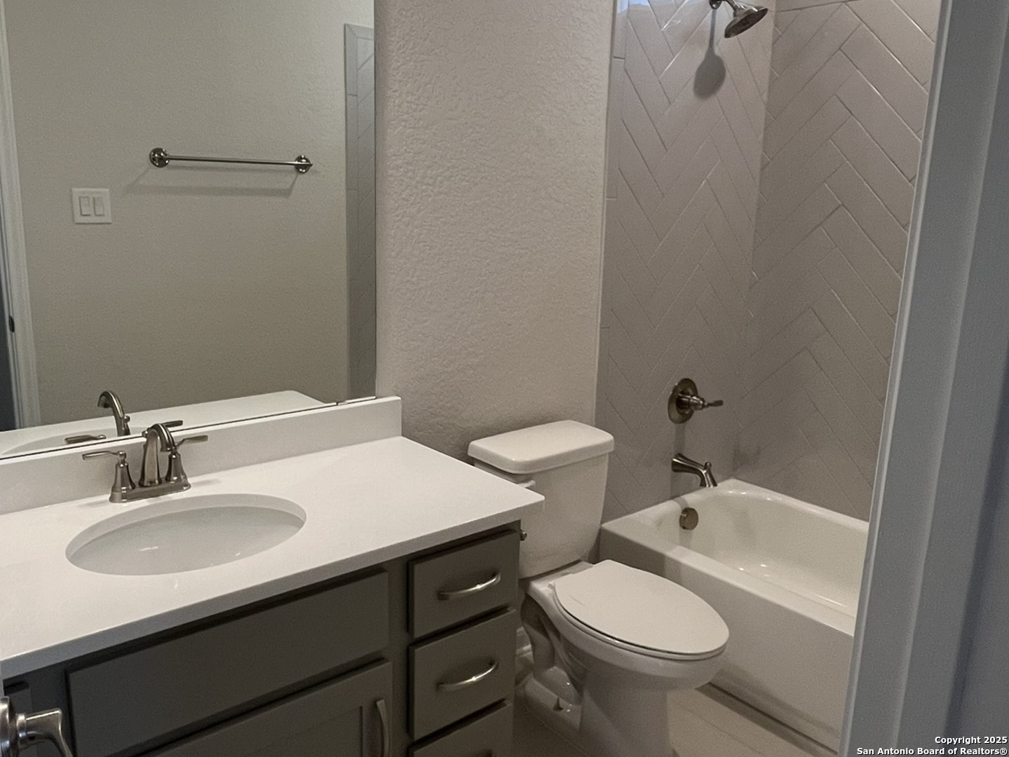 8234 Sunrise Glen Schertz TX 78154