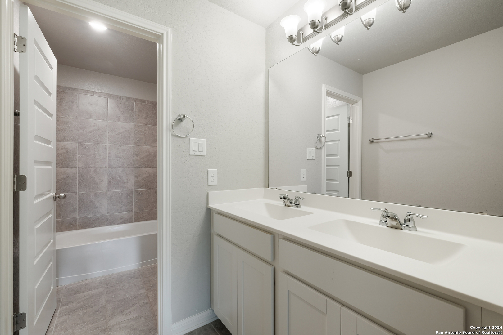 12919 Awuzie Trail San Antonio TX 78254