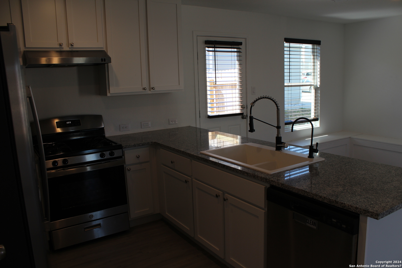 20302 Agate Ridge San Antonio TX 78264