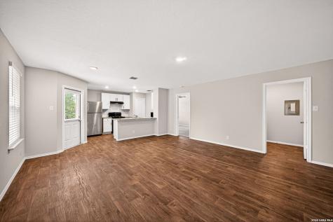 15446 Shortwing San Antonio TX 78253