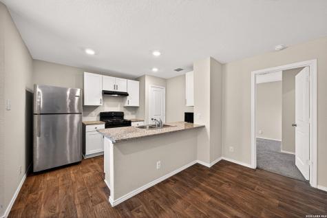 15446 Shortwing San Antonio TX 78253