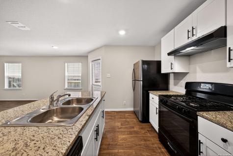 15446 Shortwing San Antonio TX 78253