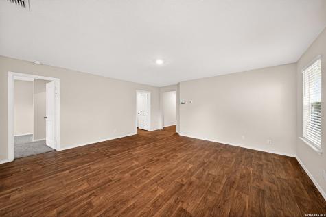 15446 Shortwing San Antonio TX 78253