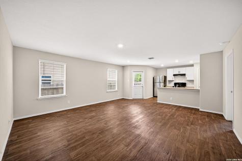 15446 Shortwing San Antonio TX 78253