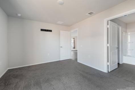 7214 Lavaca Bluff San Antonio TX 78218