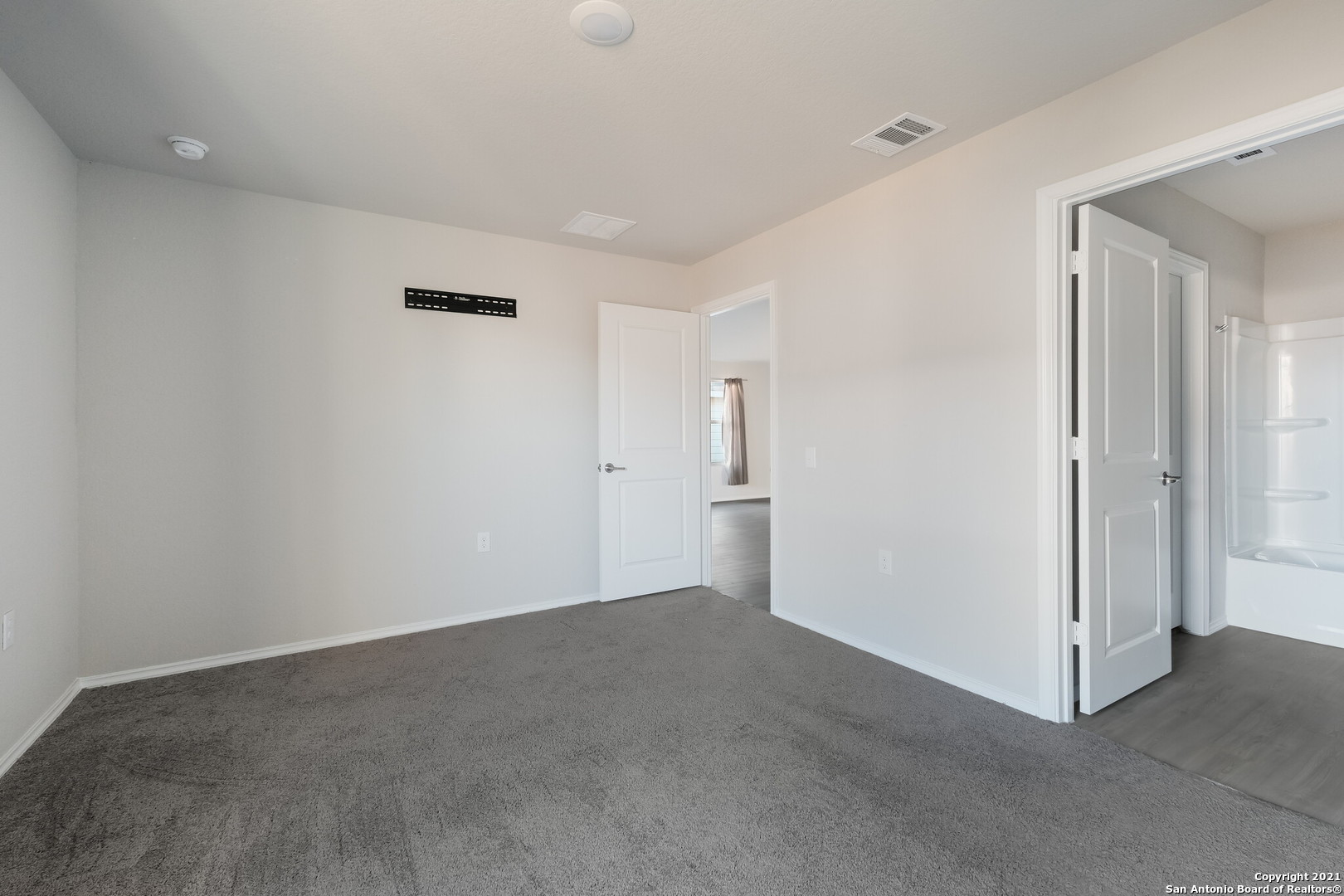 7214 Lavaca Bluff San Antonio TX 78218