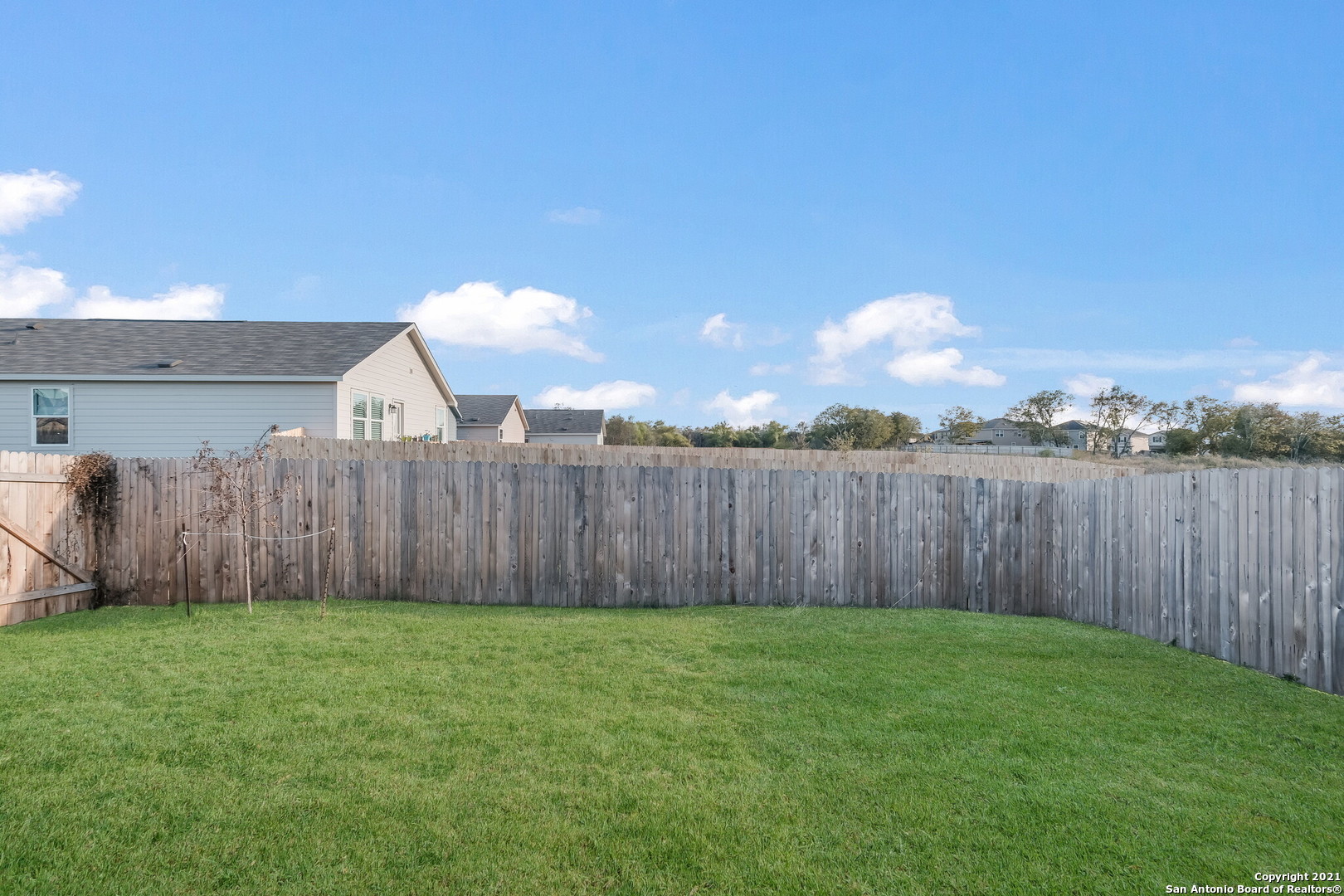 7214 Lavaca Bluff San Antonio TX 78218