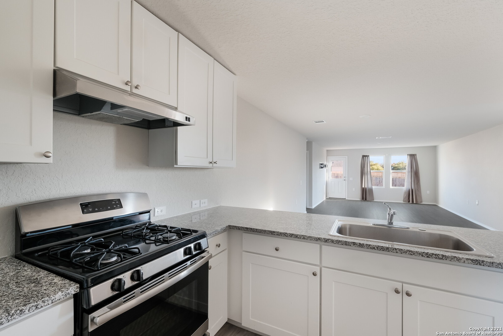 7214 Lavaca Bluff San Antonio TX 78218