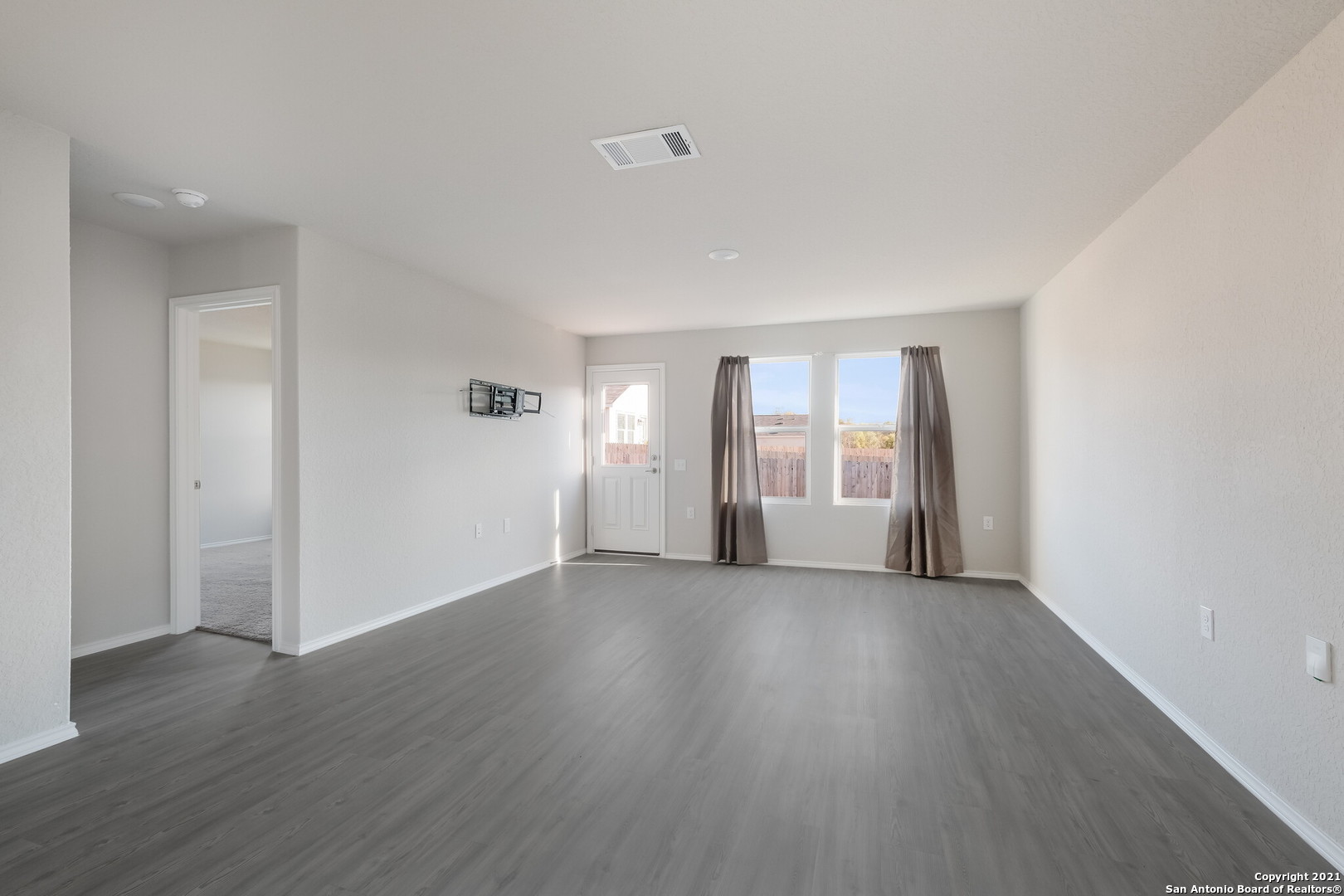 7214 Lavaca Bluff San Antonio TX 78218