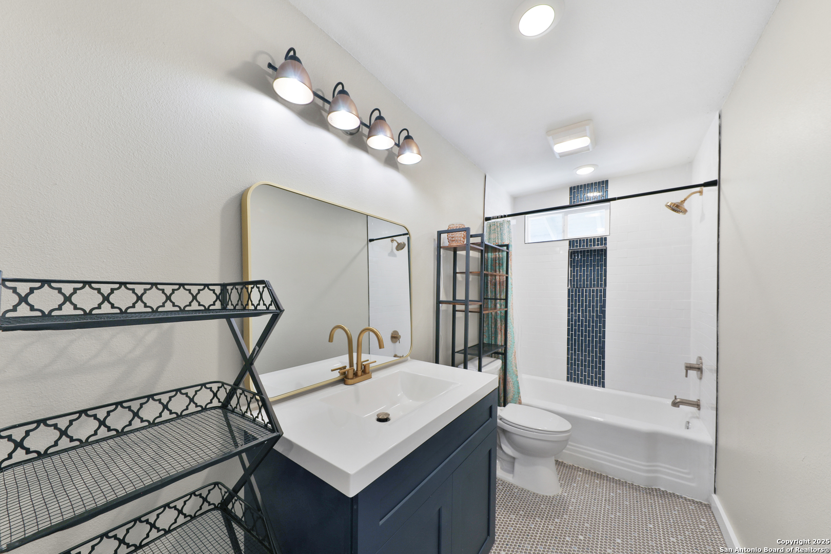 315 W Norwood Court San Antonio TX 78212