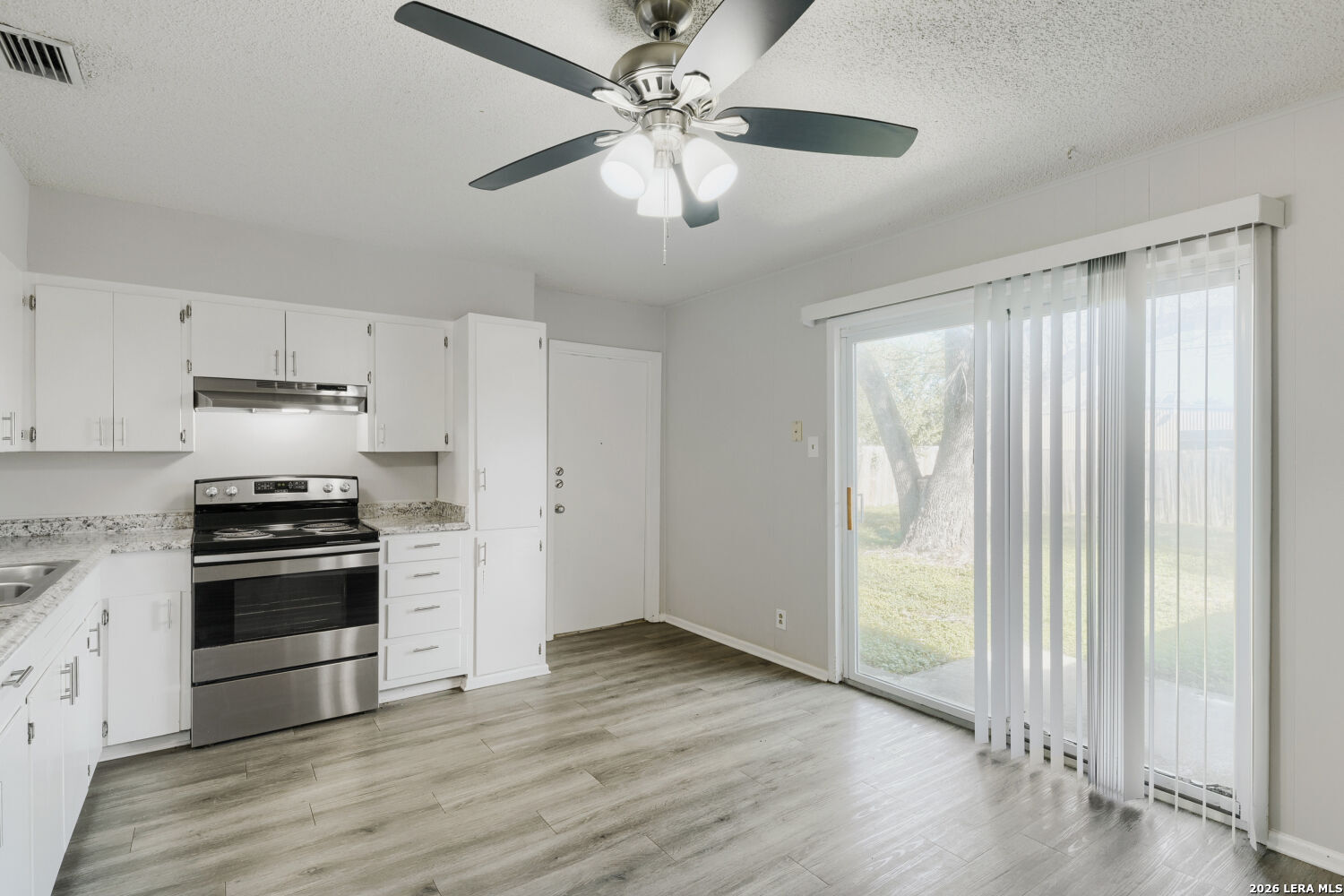 318 Balboa Drive Universal City TX 78148