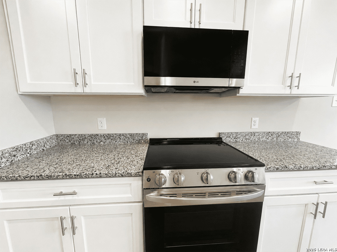 7161 Magnolia Creek San Antonio TX 78252