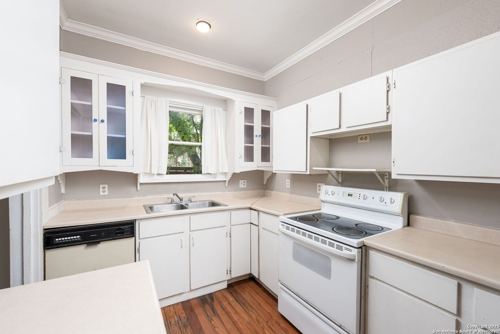 479 E Magnolia San Antonio TX 78212