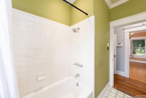 479 E Magnolia San Antonio TX 78212