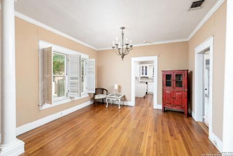 479 E Magnolia San Antonio TX 78212
