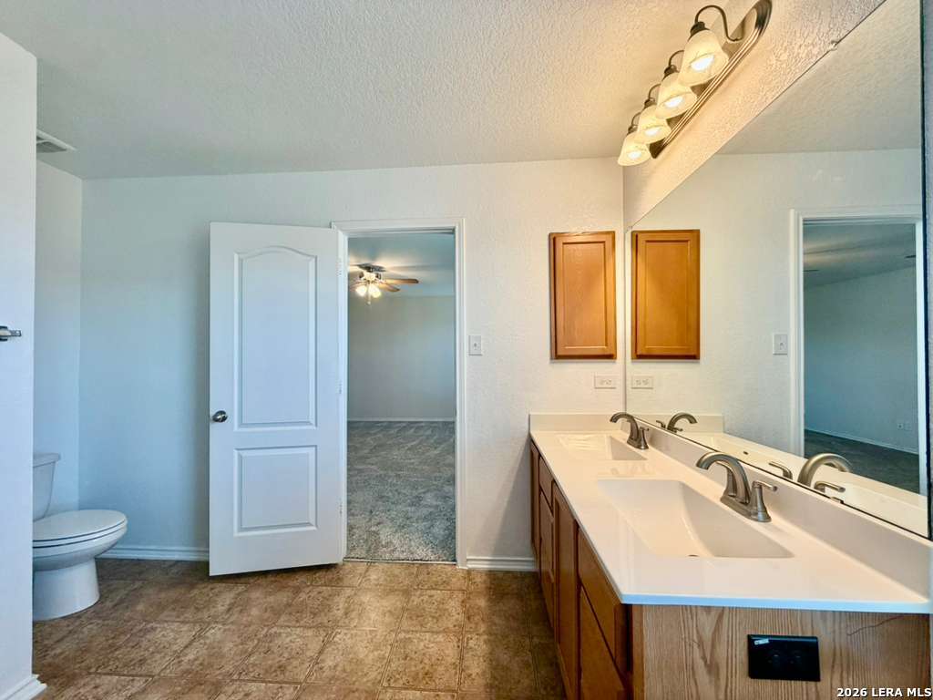 9927 Tampke Falls San Antonio TX 78245