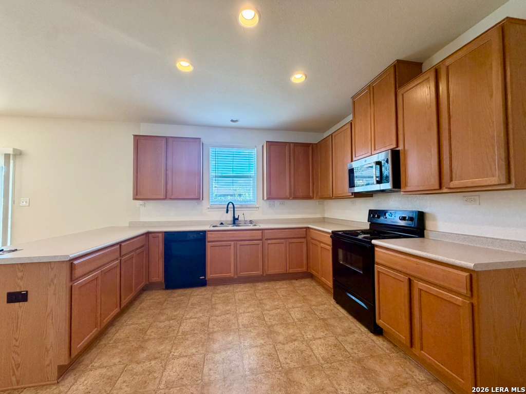 9927 Tampke Falls San Antonio TX 78245