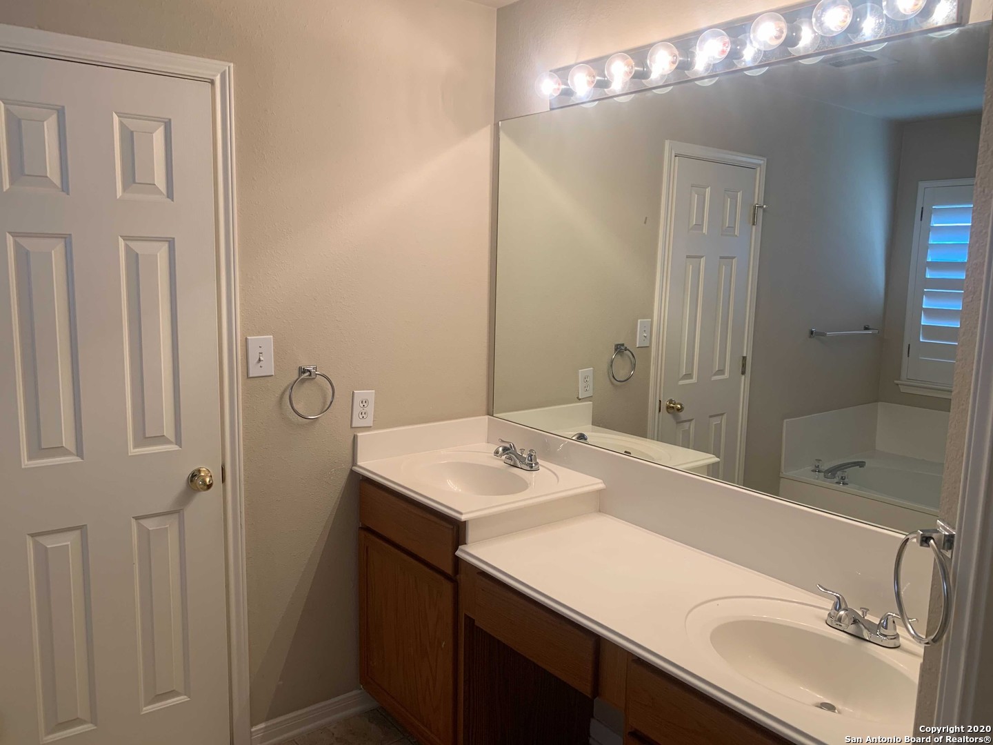 842 Windhurst San Antonio TX 78258