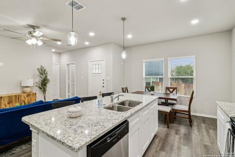 106 Sai Manor San Antonio TX 78249