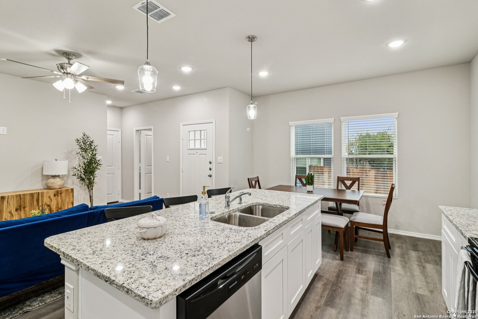 106 Sai Manor San Antonio TX 78249