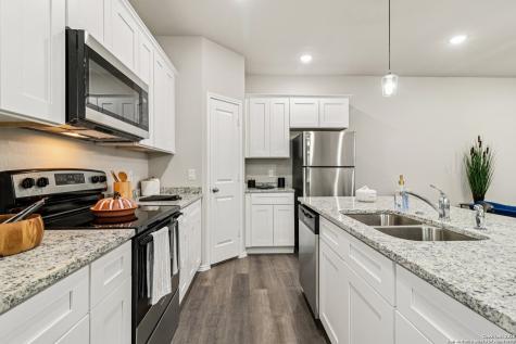 106 Sai Manor San Antonio TX 78249