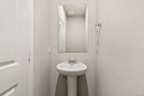 106 Sai Manor San Antonio TX 78249