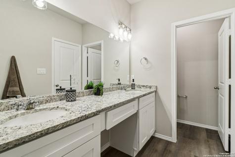 106 Sai Manor San Antonio TX 78249