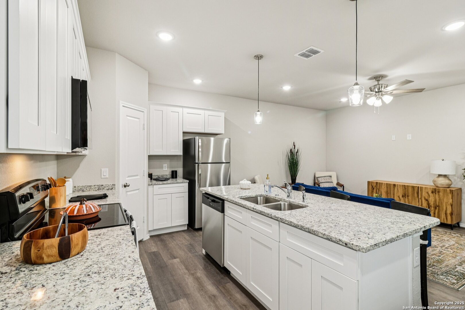 106 Sai Manor San Antonio TX 78249