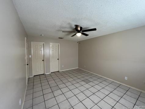 5619 Lakebend West San Antonio TX 78244