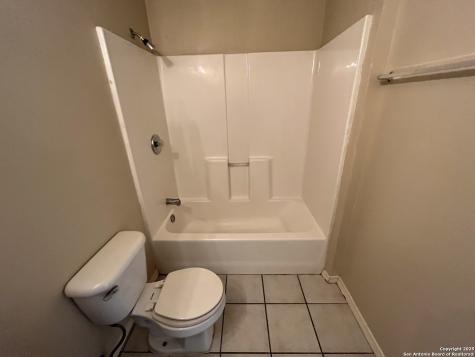 5619 Lakebend West San Antonio TX 78244