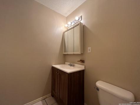5619 Lakebend West San Antonio TX 78244