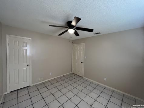 5619 Lakebend West San Antonio TX 78244
