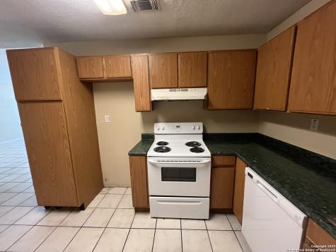 5619 Lakebend West San Antonio TX 78244