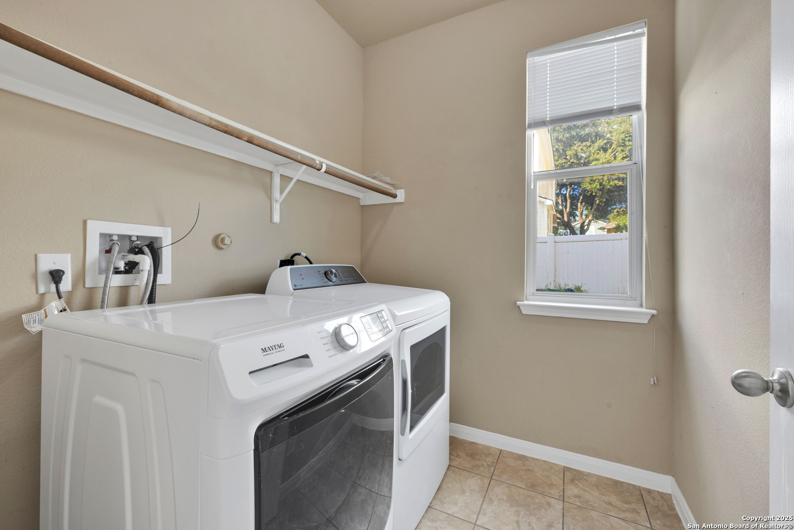 136 Brook Shire Cibolo TX 78108